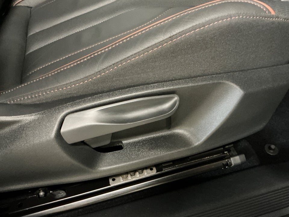 Skoda Enyaq 80 iV Suite 5d