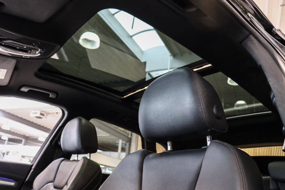 Audi Q5 40 TDi S-line quattro S-tr. 5d