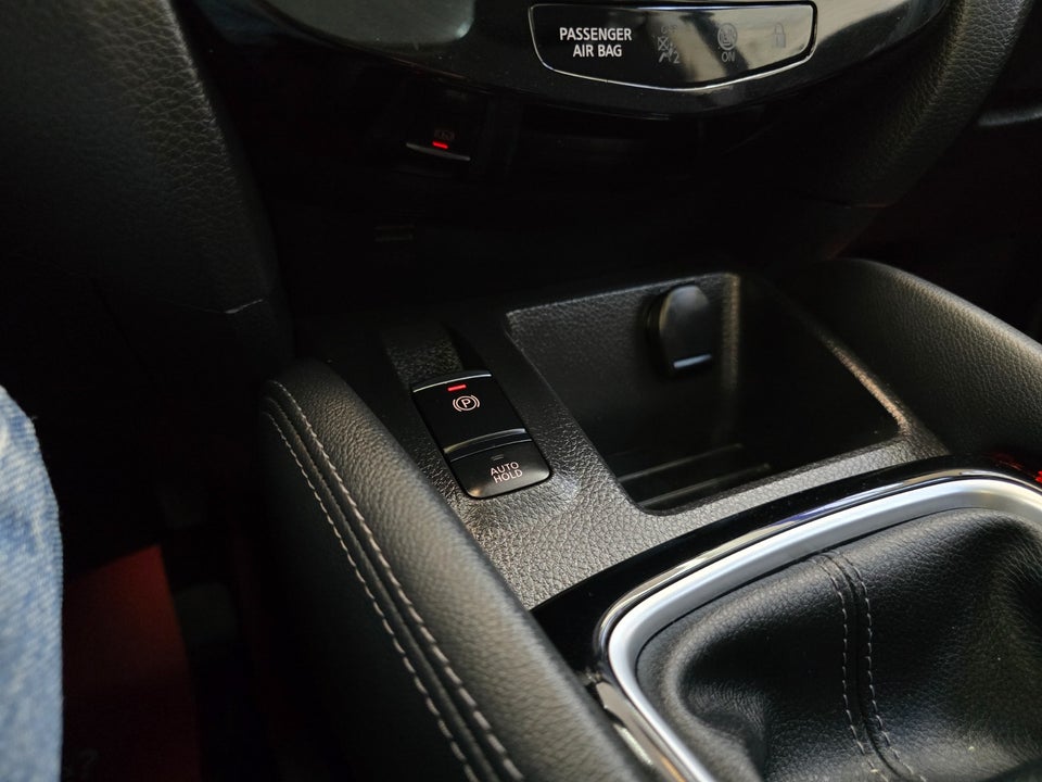 Nissan Qashqai 1,2 Dig-T 115 N-Connecta Vision 5d