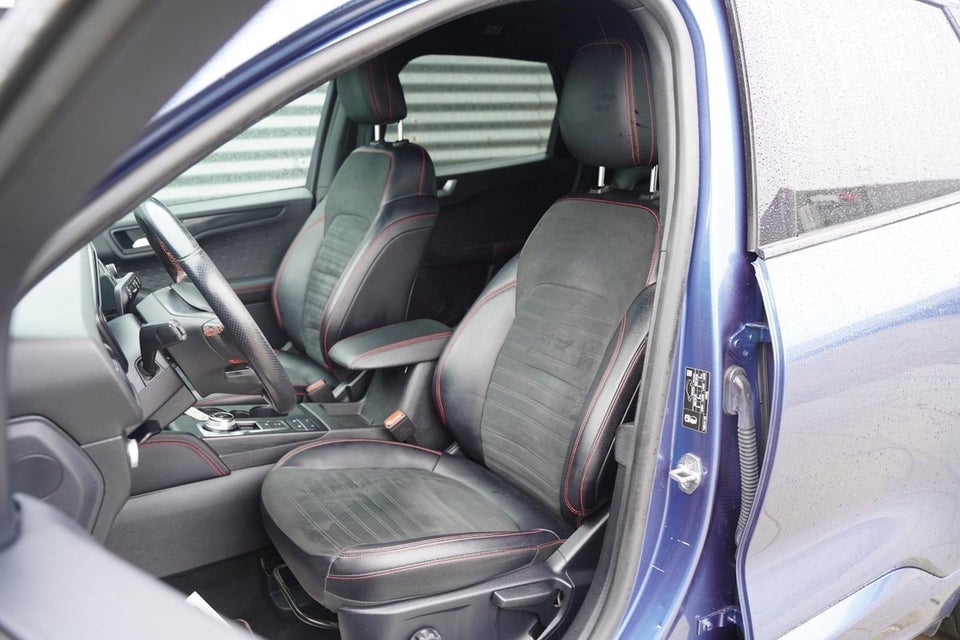 Ford Kuga 2,5 PHEV ST-Line X CVT 5d