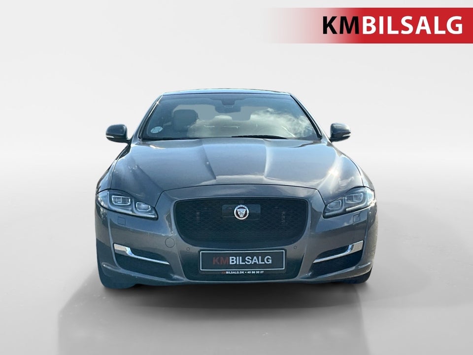 Jaguar XJ 3,0 P340 Portfolio aut. AWD LWB 4d