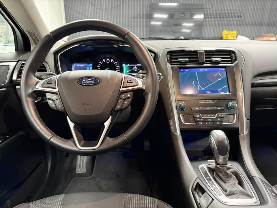 Ford Mondeo 2,0 HEV Titanium stc. CVT 5d