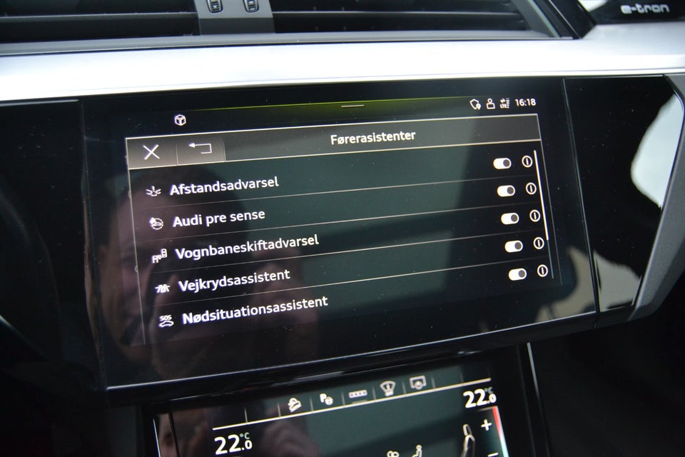 Audi e-tron 55 S-line quattro 5d