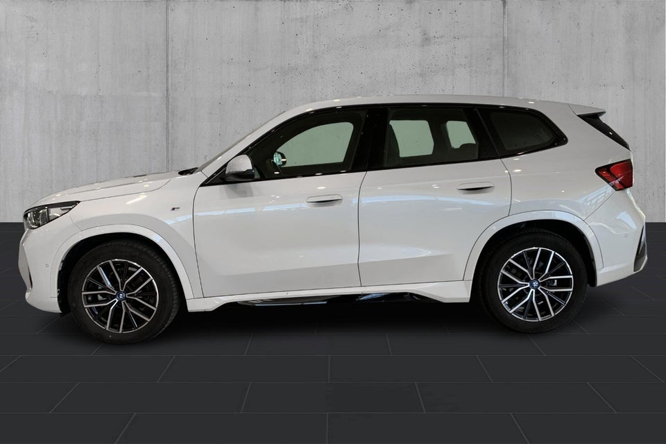 BMW iX1 eDrive20 M-Sport 5d