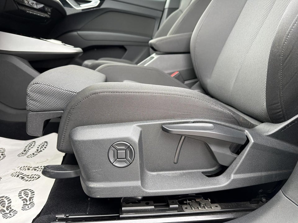 Audi Q4 e-tron 35 Attitude Sportback 5d