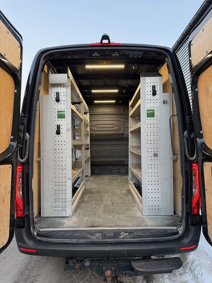 Mercedes Sprinter 317 2,0 CDi A2 Kassevogn aut. RWD