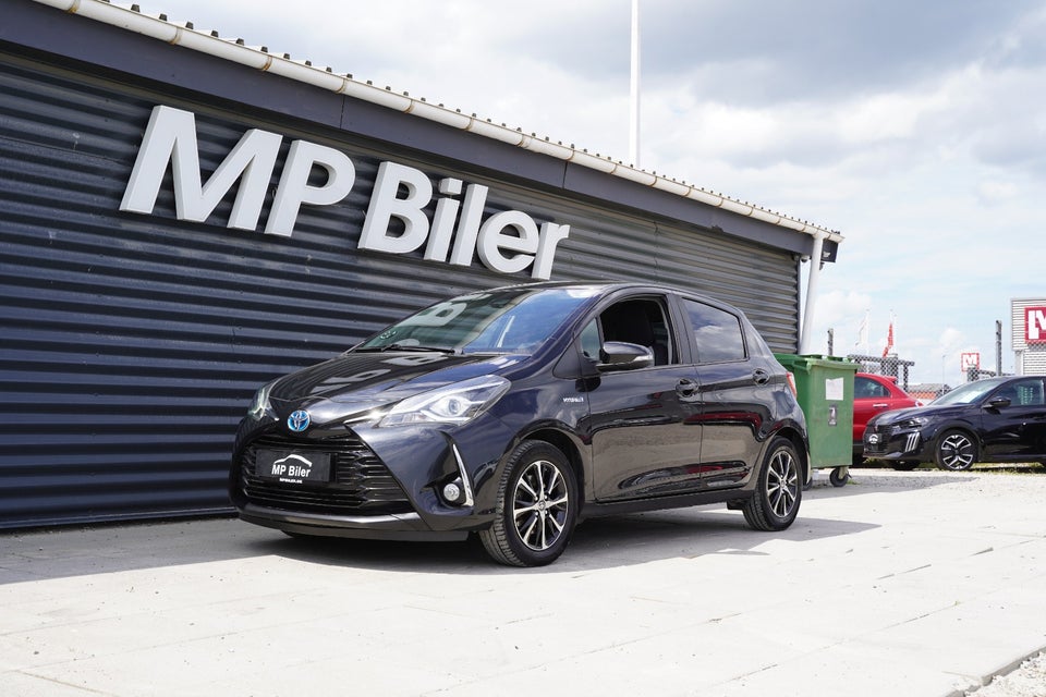Toyota Yaris 1,5 Hybrid H3 Limited Smart e-CVT 5d