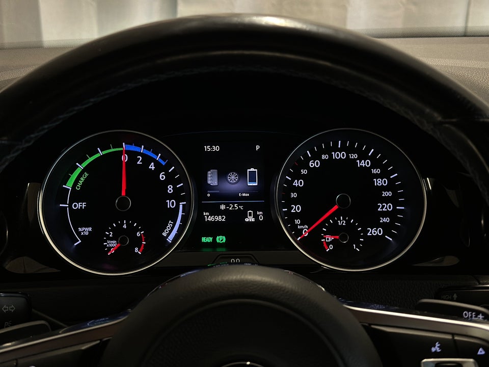 VW Golf VII 1,4 GTE DSG 5d