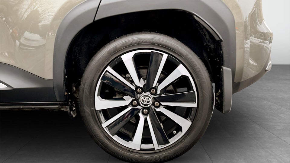 Toyota Yaris Cross 1,5 Hybrid Premier Edition e-CVT 5d