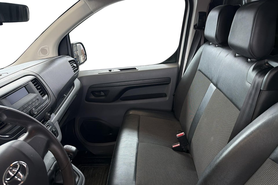 Toyota ProAce 2,0 D 122 Long Comfort 5d