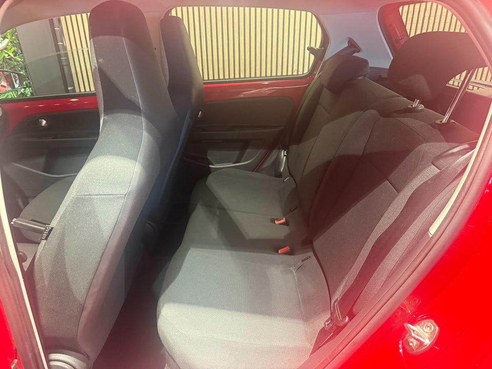 VW Up! 1,0 MPi 60 Move Up! ASG BMT 5d