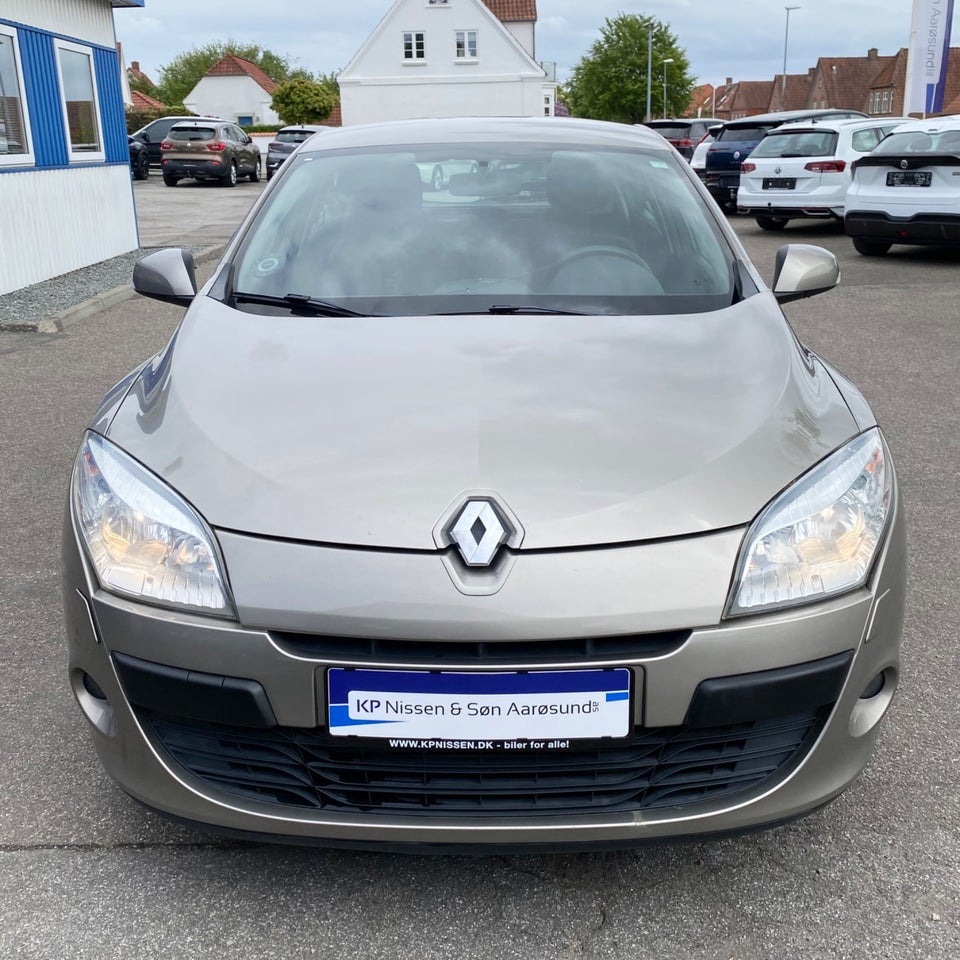 Renault Megane III 1,5 dCi 90 Authentique 5d