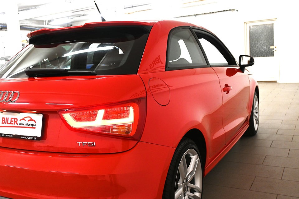 Audi A1 1,4 TFSi 185 Ambition S-line S-tr. 3d
