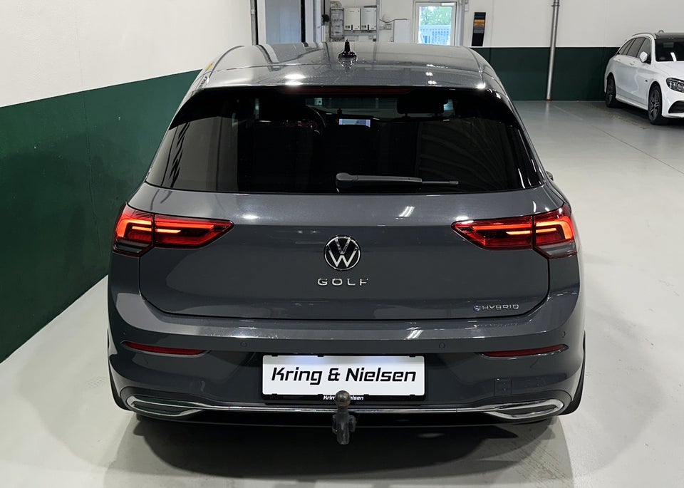 VW Golf VIII 1,4 eHybrid DSG 5d