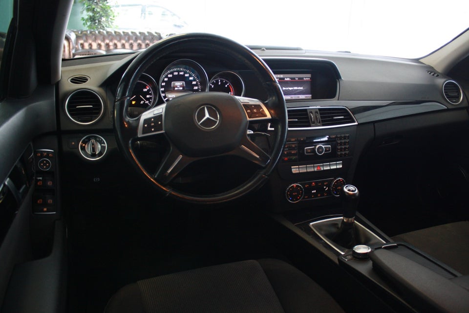 Mercedes C200 1,6 BlueTEC Avantgarde 4d