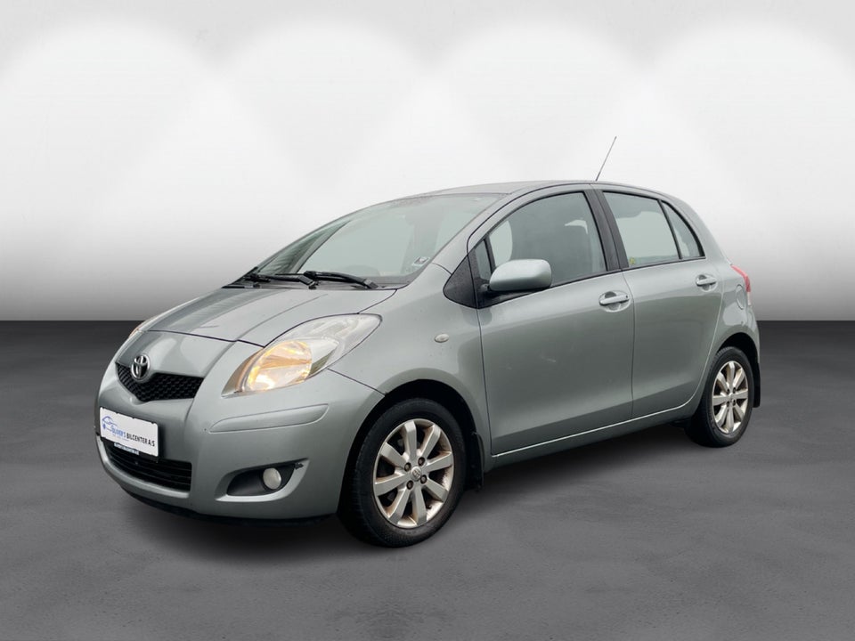 Toyota Yaris 1,3 S M/M 5d