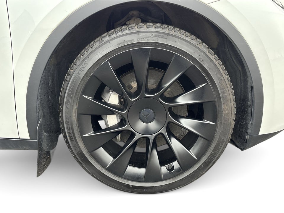 Tesla Model Y RWD 5d