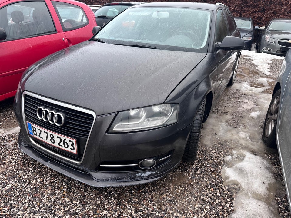 Audi A3 2,0 TDi 140 Ambiente Sportback 5d