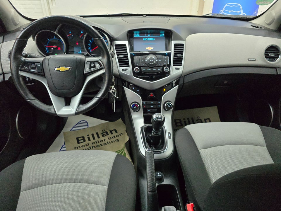 Chevrolet Cruze 2,0 VCDi 163 LS 4d