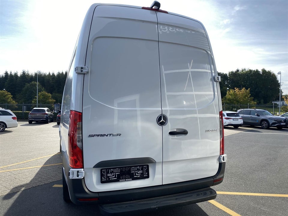 Mercedes Sprinter 317 2,0 CDi A3 Kassevogn aut. RWD