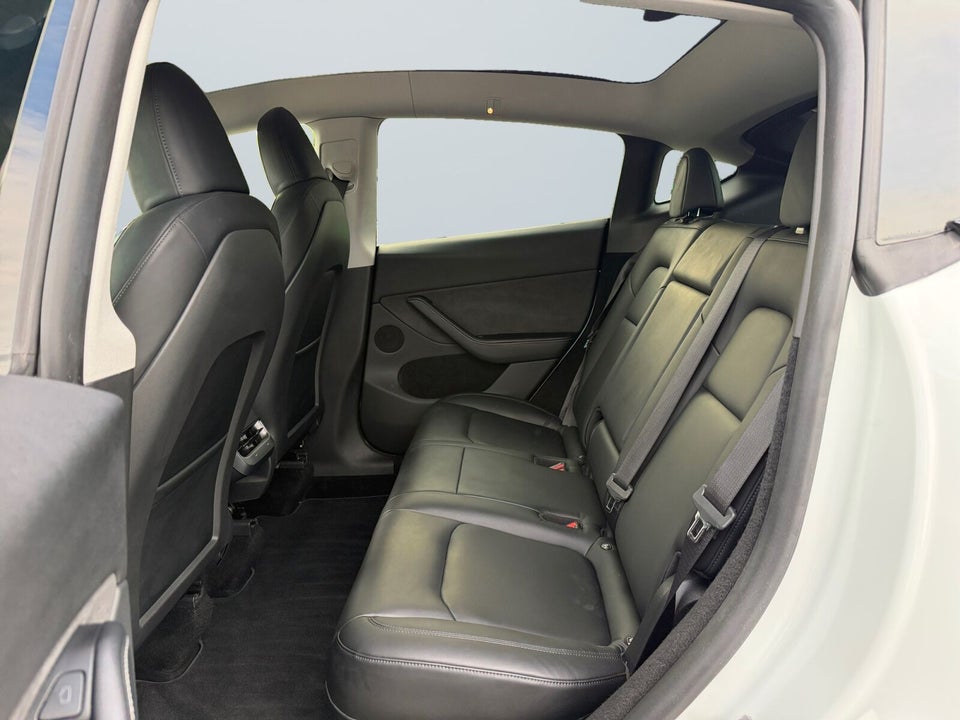 Tesla Model Y Long Range RWD 5d