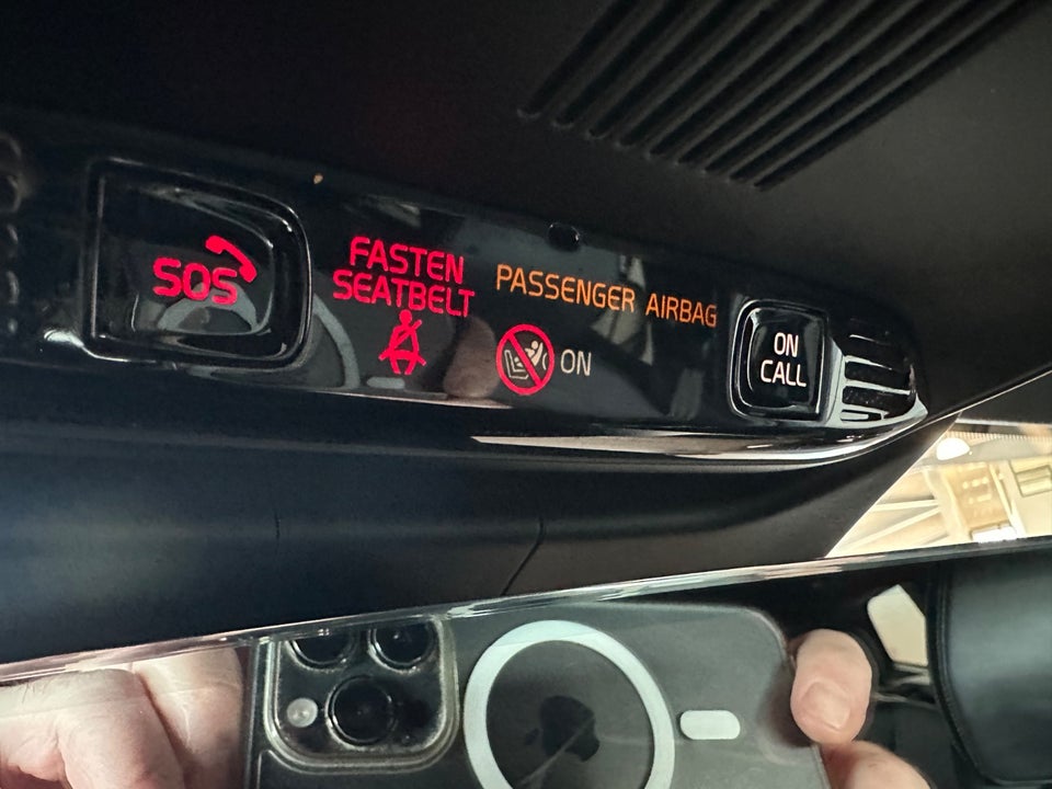 Volvo V60 2,0 T6 ReCharge R-Design aut. AWD 5d