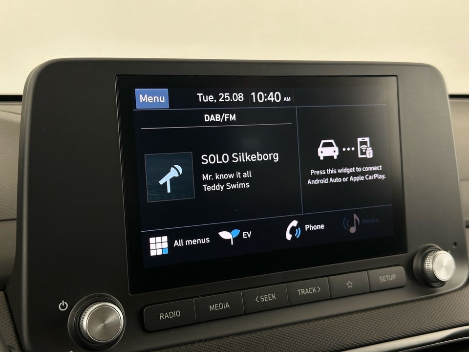Hyundai Kona 39 EV Essential 5d