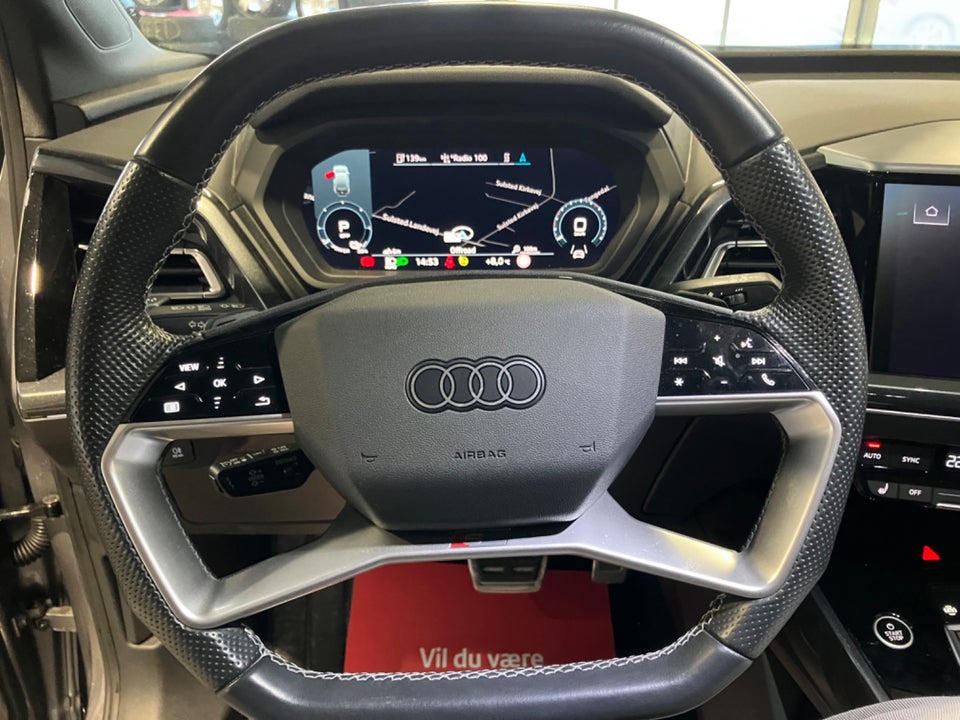 Audi Q4 e-tron 40 S-line 5d