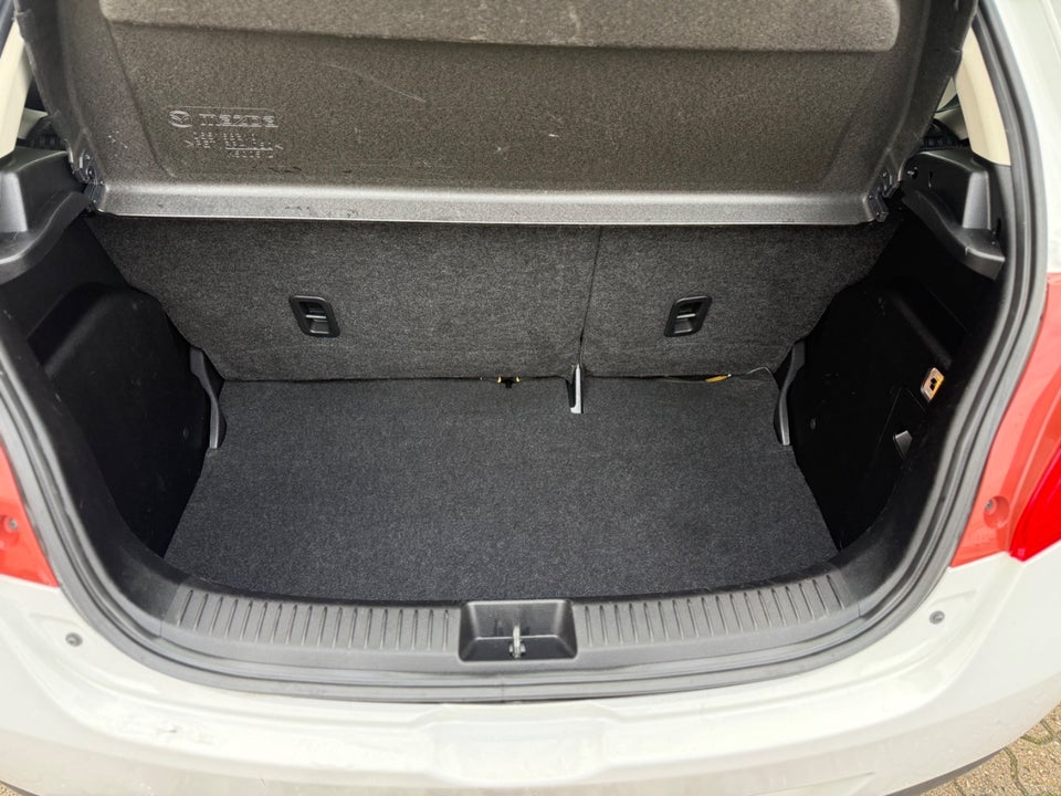 Mazda 2 1,3 Takara Edition 5d