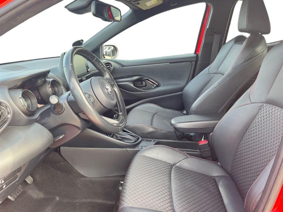 Toyota Yaris 1,5 Hybrid H3 Premier Edition e-CVT 5d