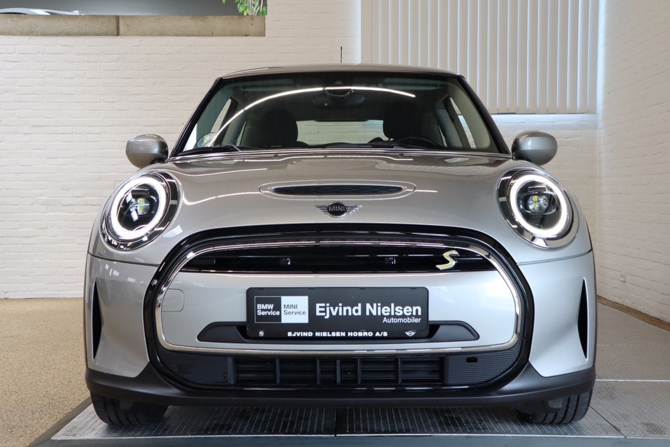 MINI Cooper SE Classic Trim 3d