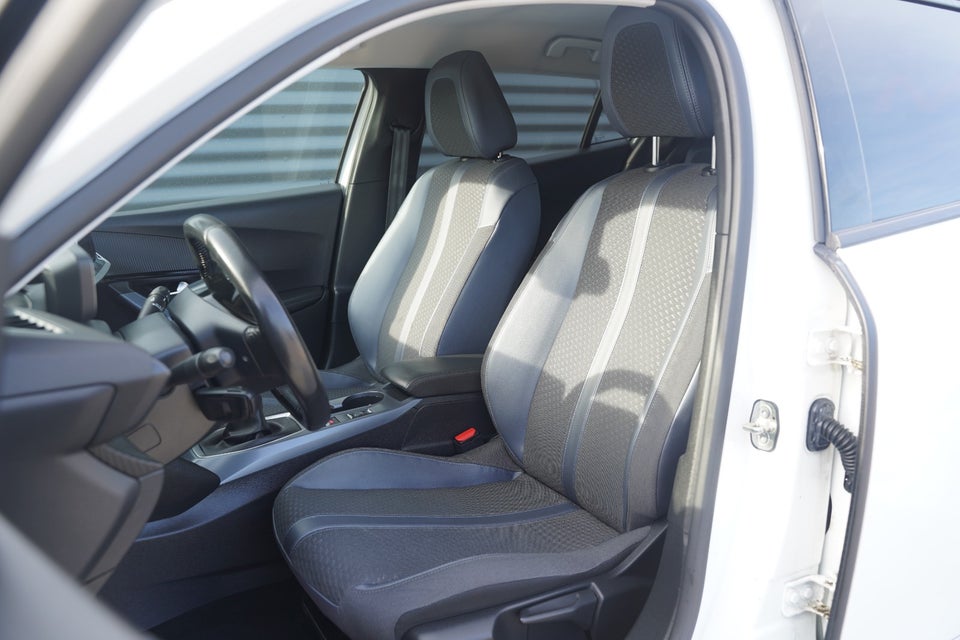 Peugeot 2008 1,5 BlueHDi 100 Edition:210+ 5d