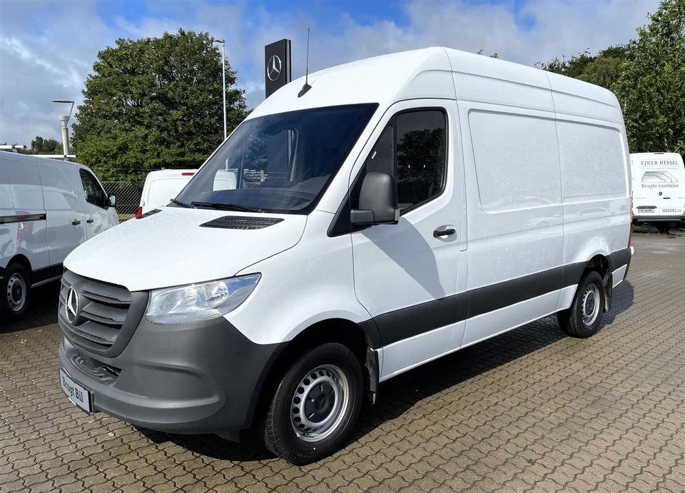 Mercedes Sprinter 317 2,0 CDi A2 Kassevogn aut. RWD