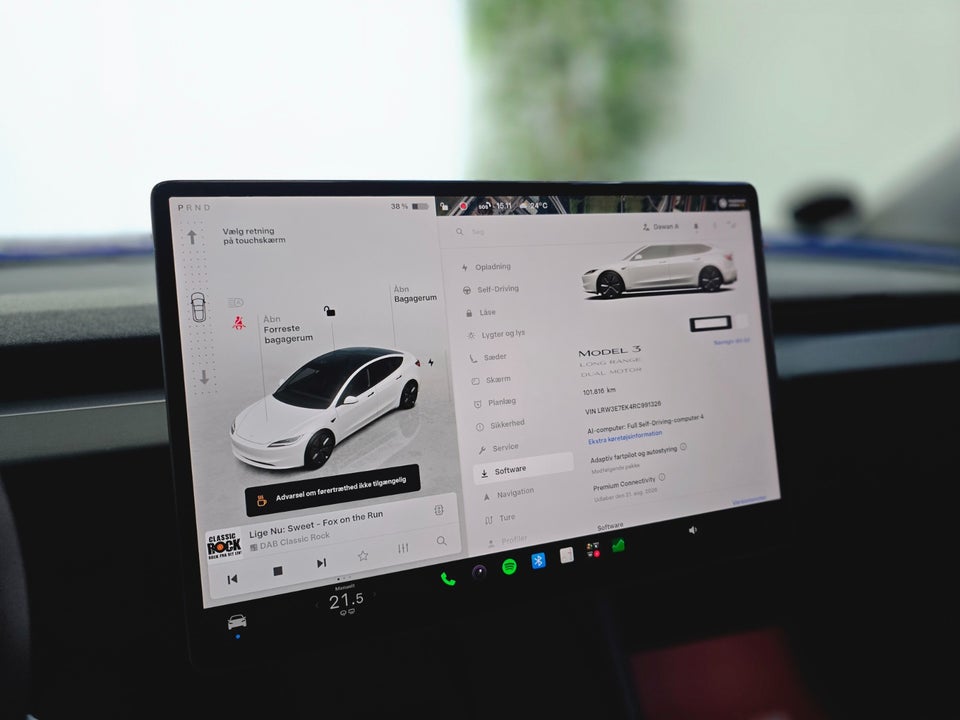 Tesla Model 3 Long Range AWD 4d