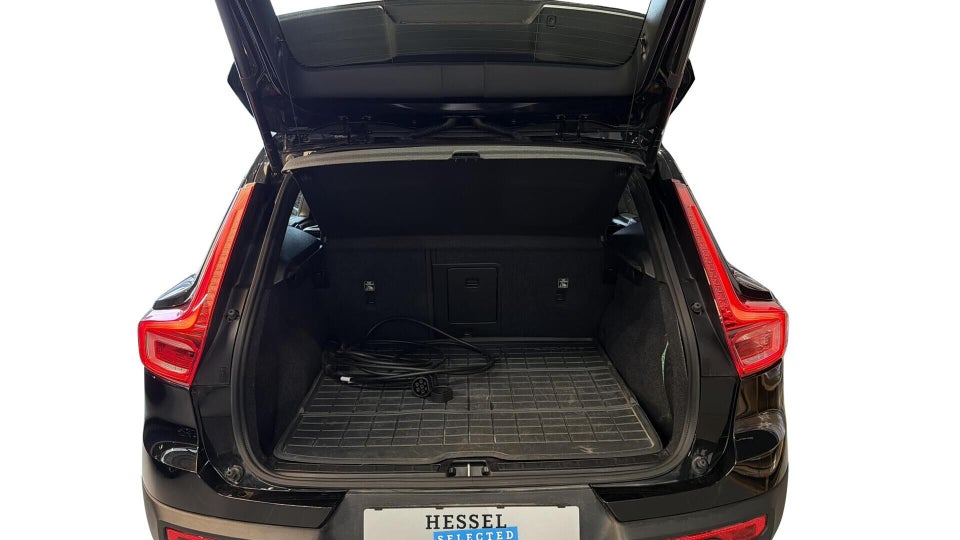 Volvo EX40 Extended Range Black Edition 5d