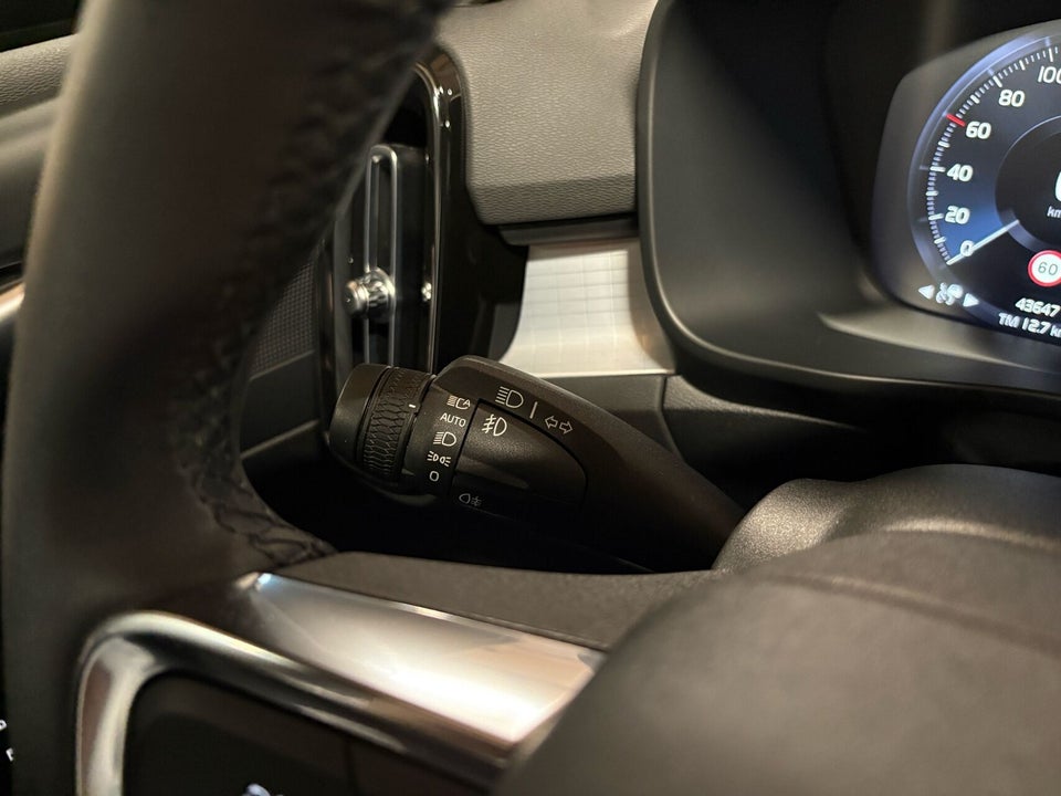 Volvo XC40 1,5 T5 ReCharge Plus Dark aut. 5d