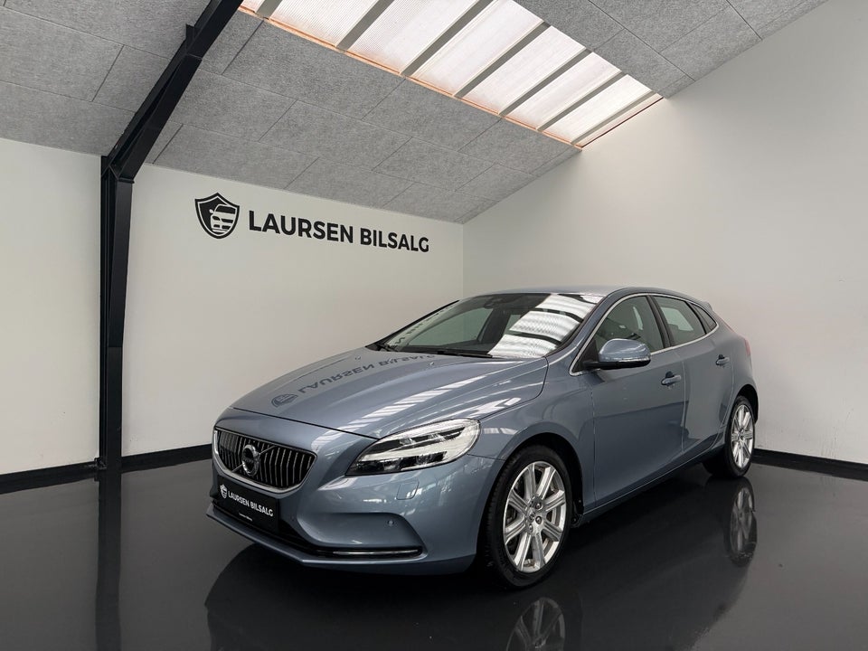 Volvo V40 2,0 T4 190 Inscription aut. 5d