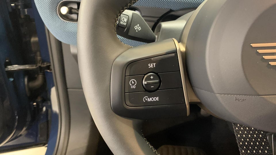 MINI Aceman E Favoured Trim L 5d