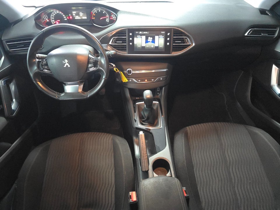 Peugeot 308 1,6 HDi 92 Active 5d