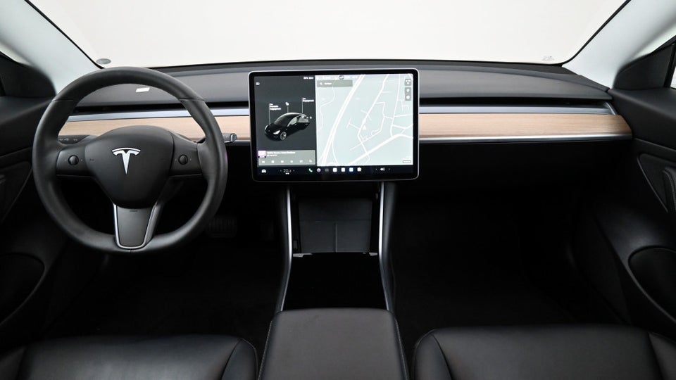 Tesla Model 3 Standard Range+ RWD 4d