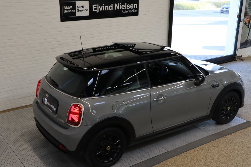 MINI Cooper SE Camden Edition 3d