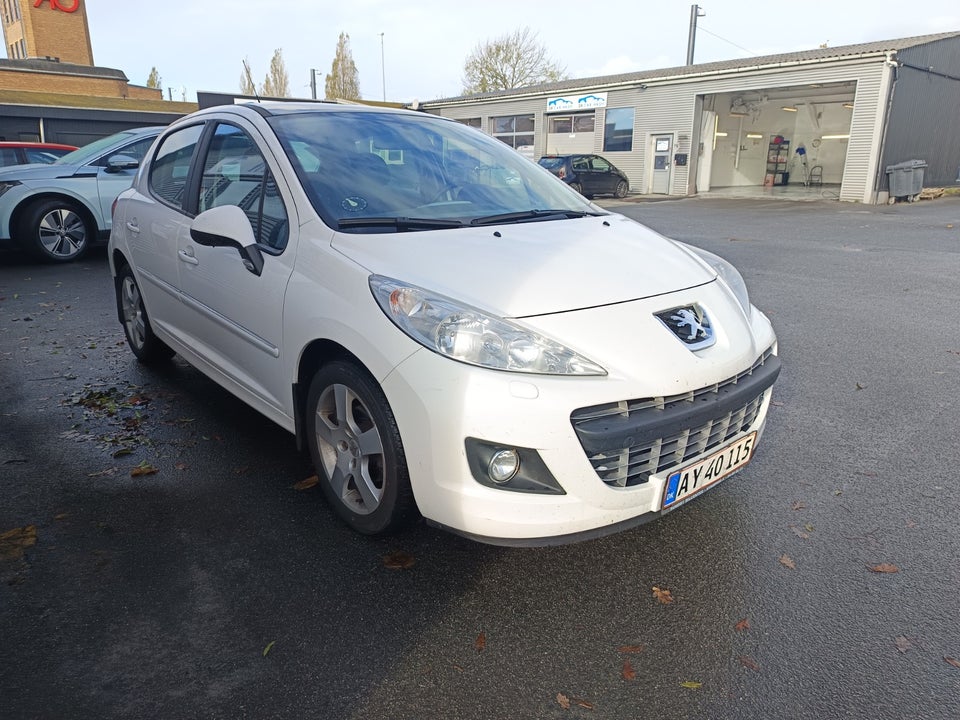 Peugeot 207 1,6 HDi 90 Comfort+ 5d