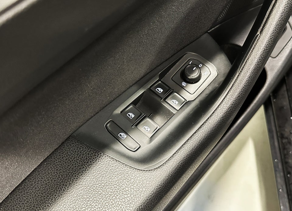 VW Passat 2,0 TDi 150 Comfortline Variant 5d