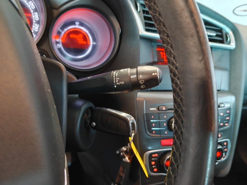 Citroën C4 1,6 e-HDi 112 Seduction 5d