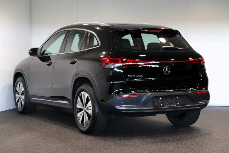 Mercedes EQA250 Progressive 5d