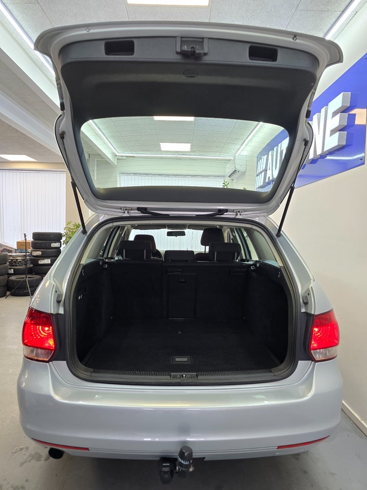 VW Golf VI 1,6 TDi 105 Comfortline Variant BMT 5d