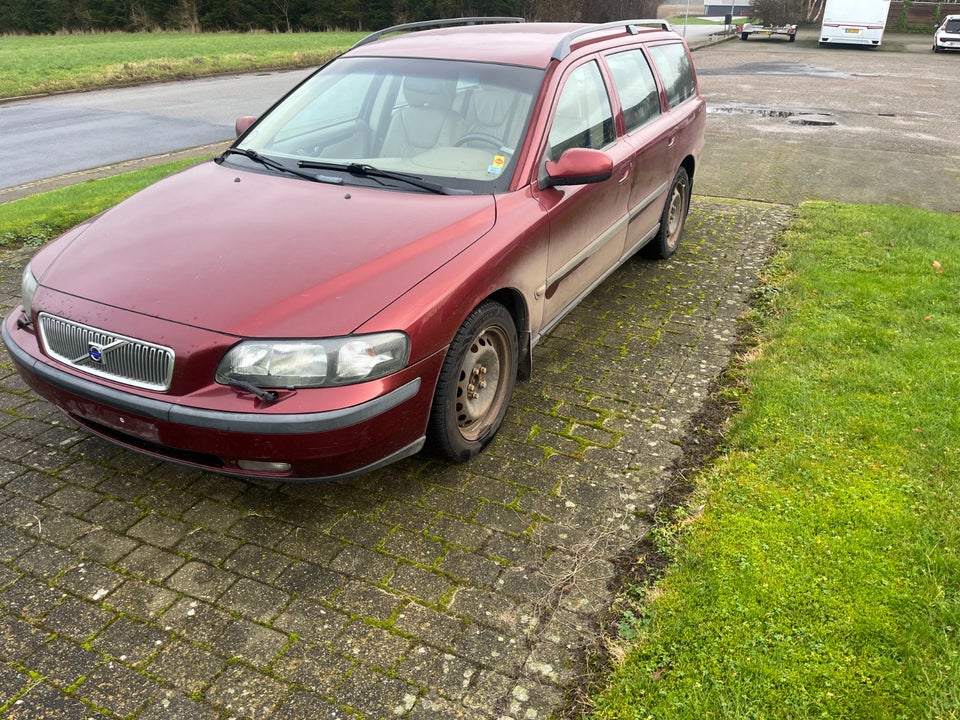 Volvo V70 2,4 T 200 aut. 5d