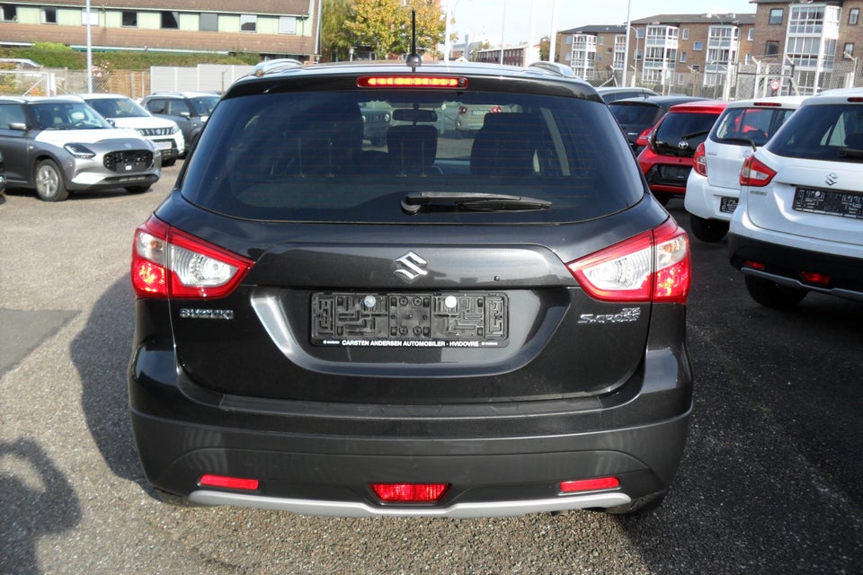 Suzuki S-Cross 1,6 Exclusive 5d