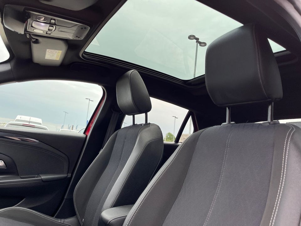 Opel Corsa 1,2 T 100 Elegance Sky 5d