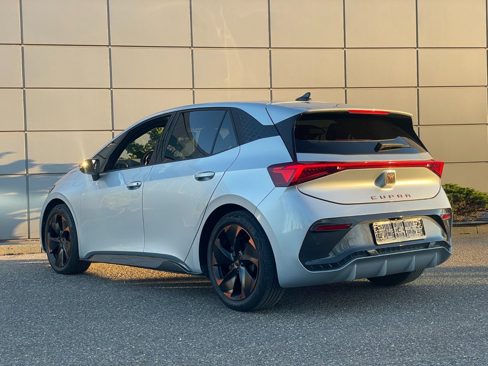 Cupra Born 58 Dinamica Pack High 5d